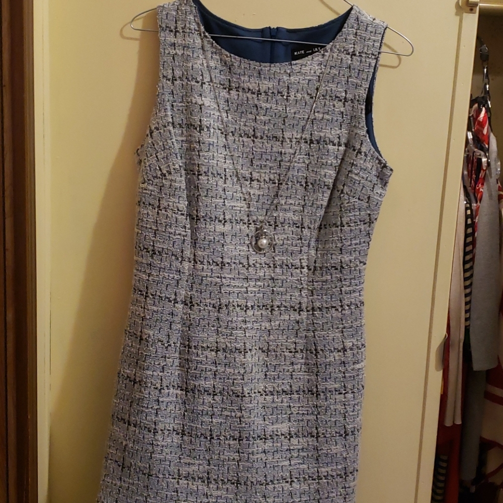 Clothes - Picture 6 of 8